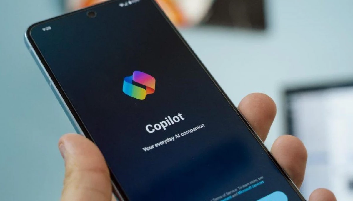 Microsoft випустила застосунок Copilot для смартфонів на Android